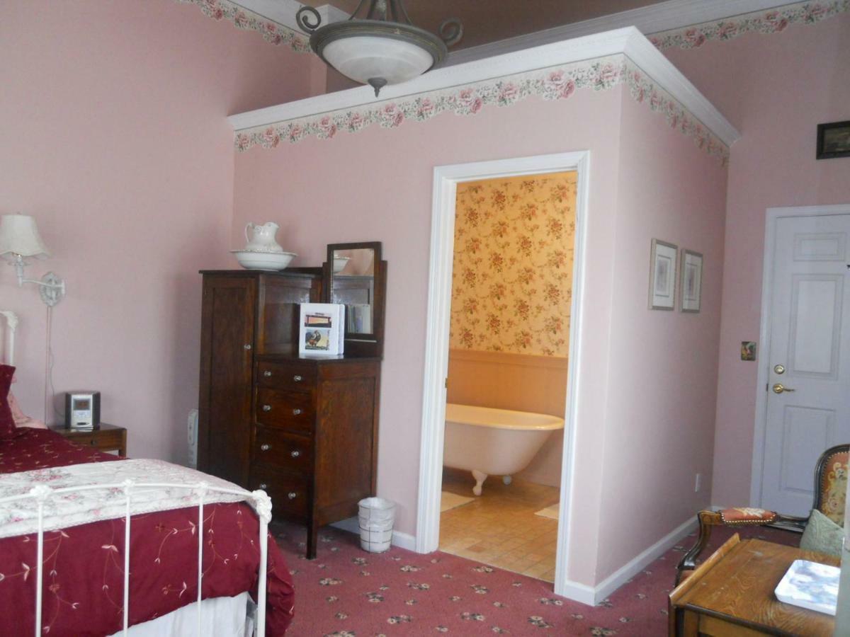 Pescadero Creek Inn Екстер'єр фото